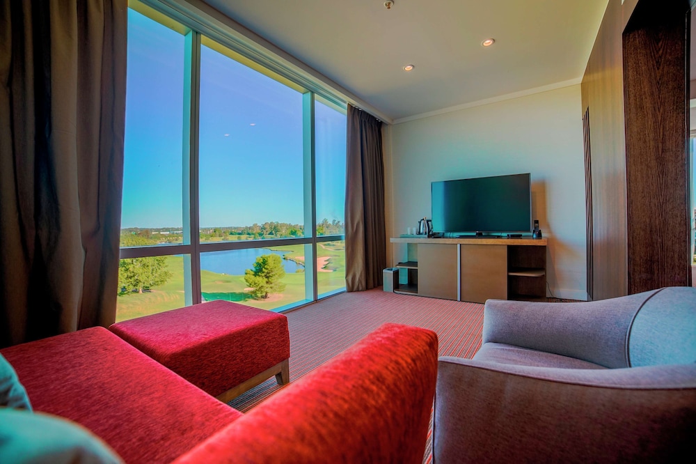 Hilton Pilar 47/80