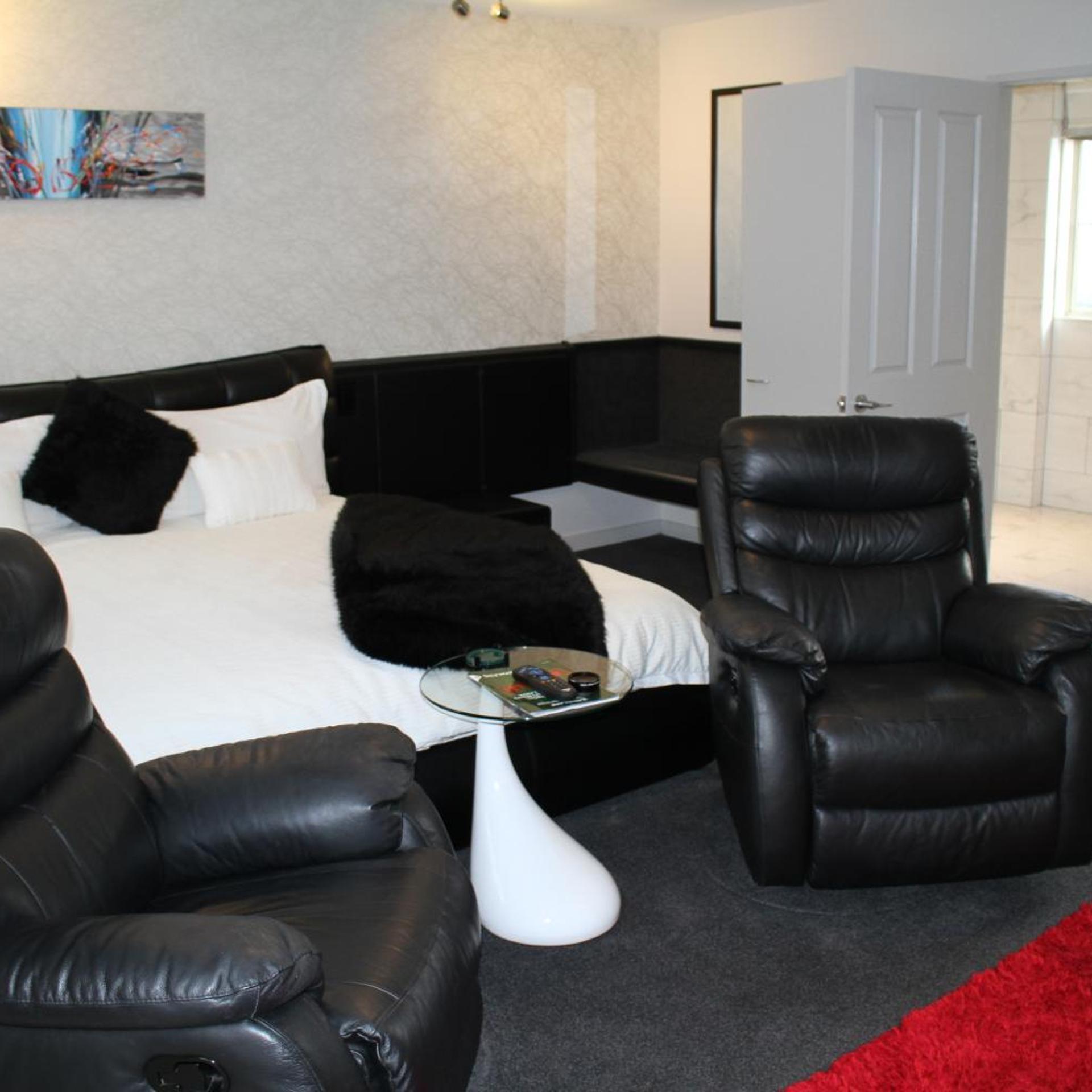 Birchwood Manor Motel 27/50