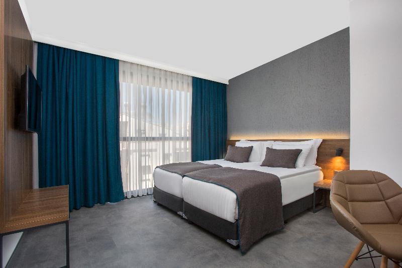 Comfort, 2 Double Beds