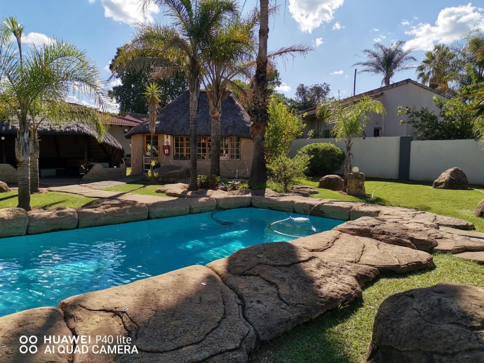 The OutLook Guest House 16/18