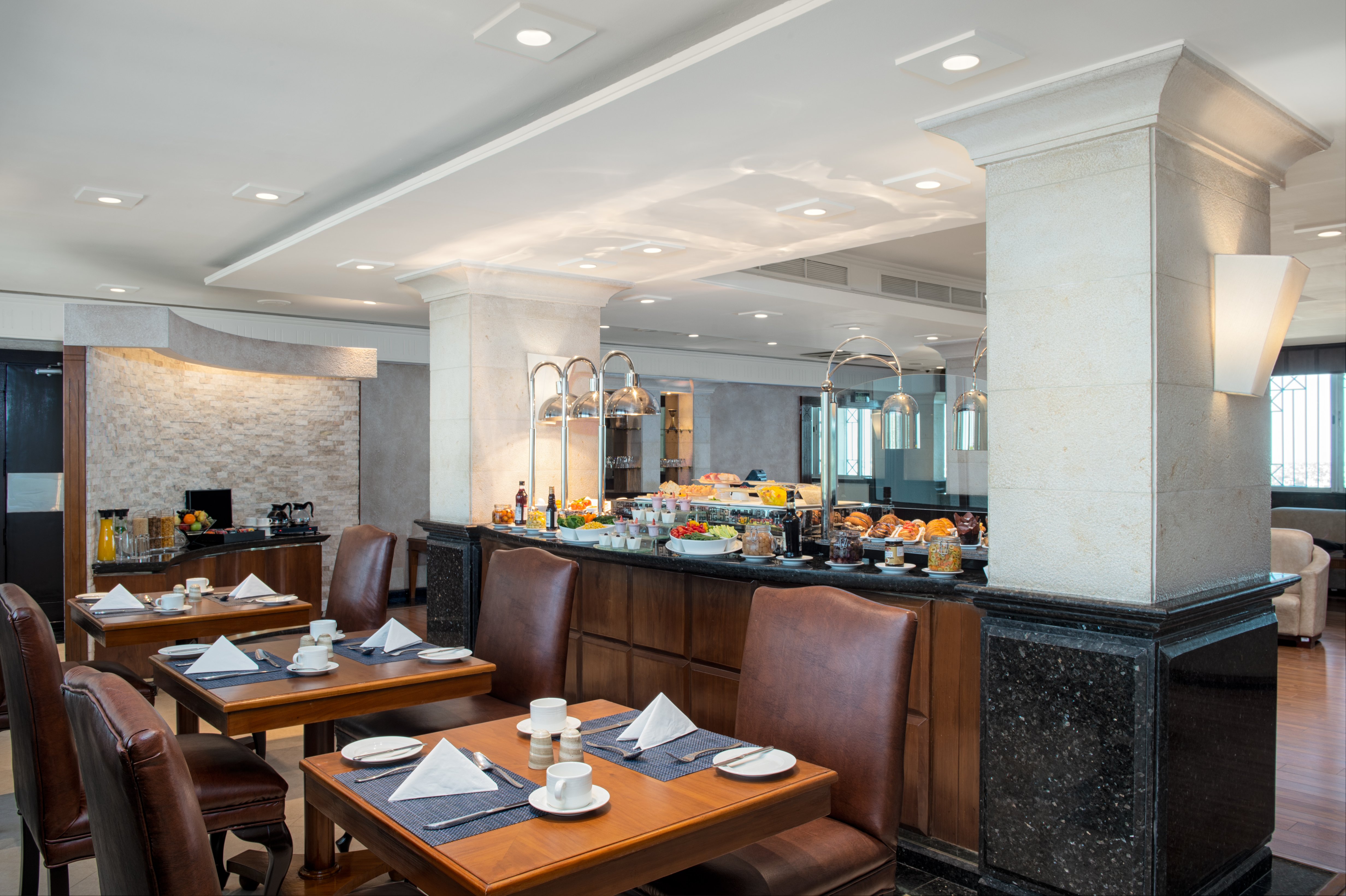 Crowne Plaza Hotel Amman 54/74