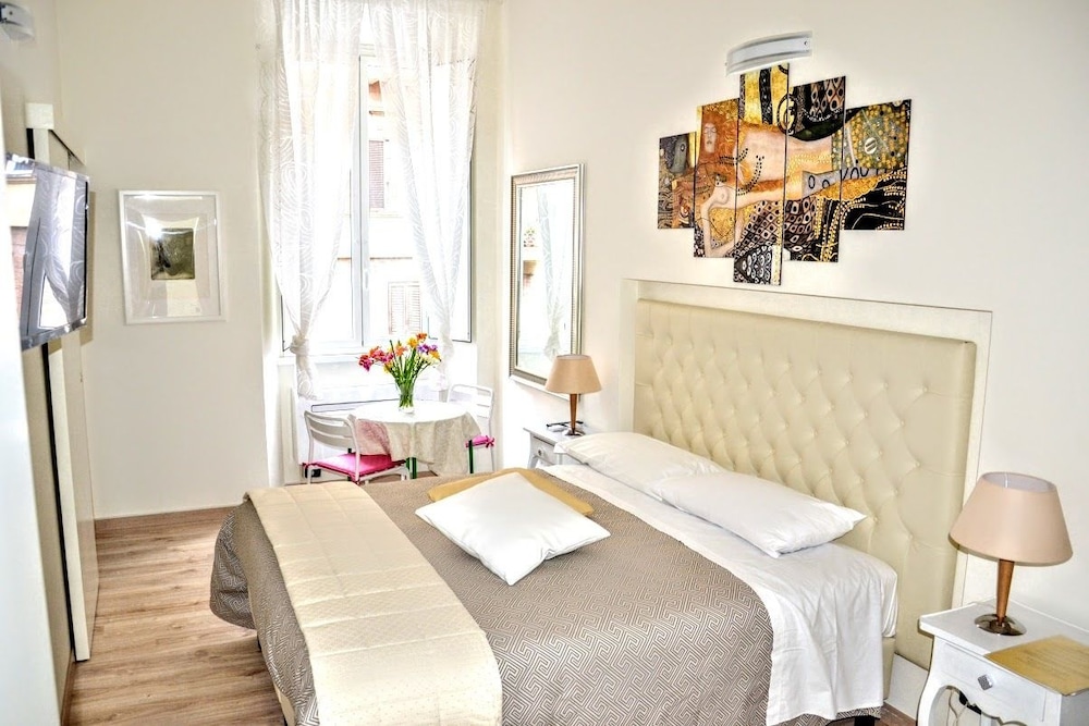 Colosseum Bed & Breakfast 53/62