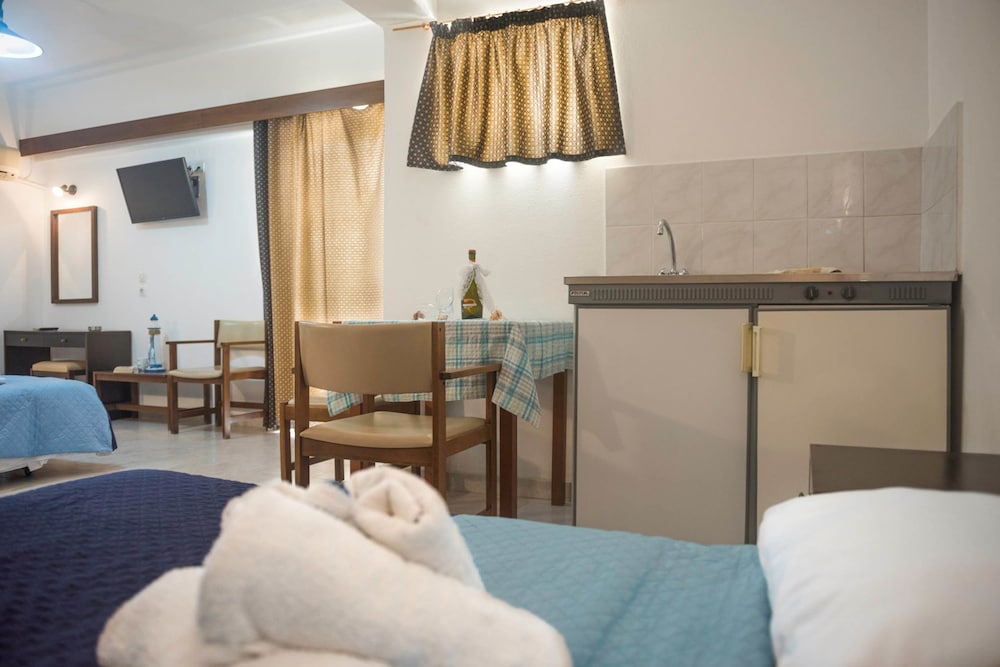 Antonios Hotel 32/62