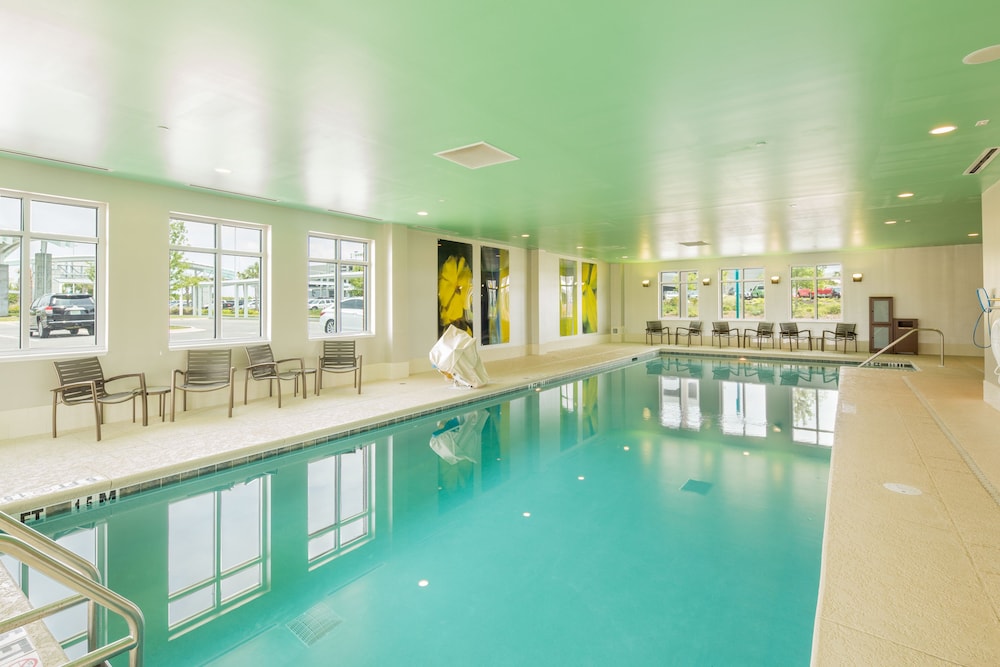 swimming pool spa