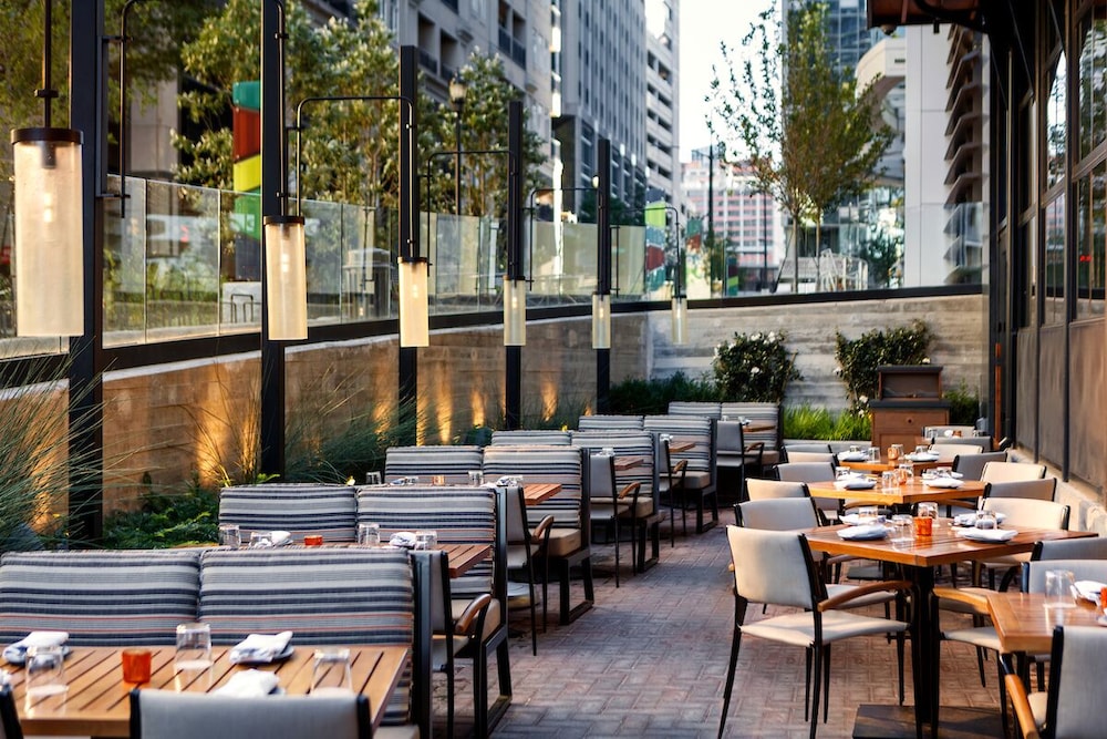 restaurant cafeteria