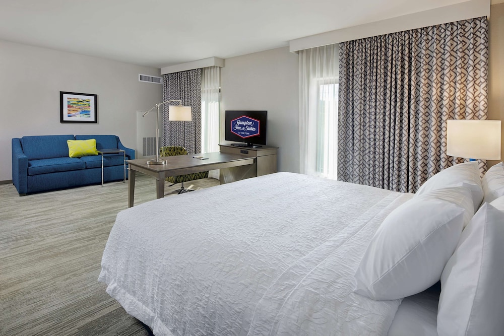 Hampton Inn and Suites Sacramento At Csus 17/51