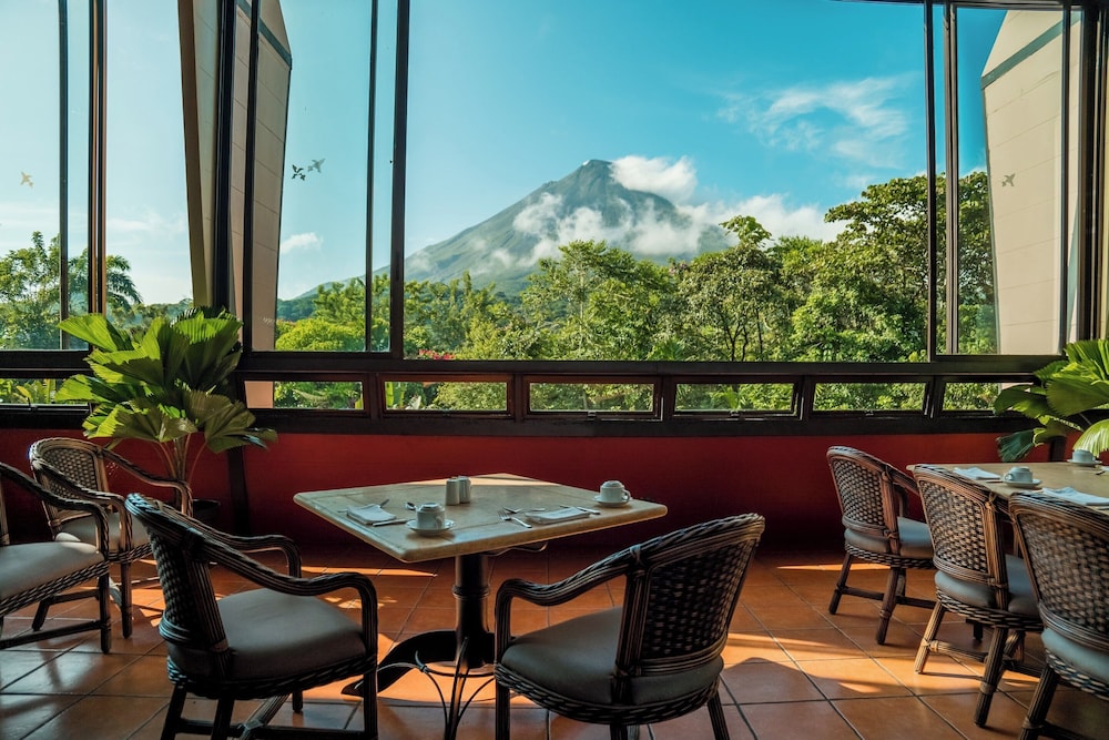 ARENAL KIORO SUITES AND SPA 59/71