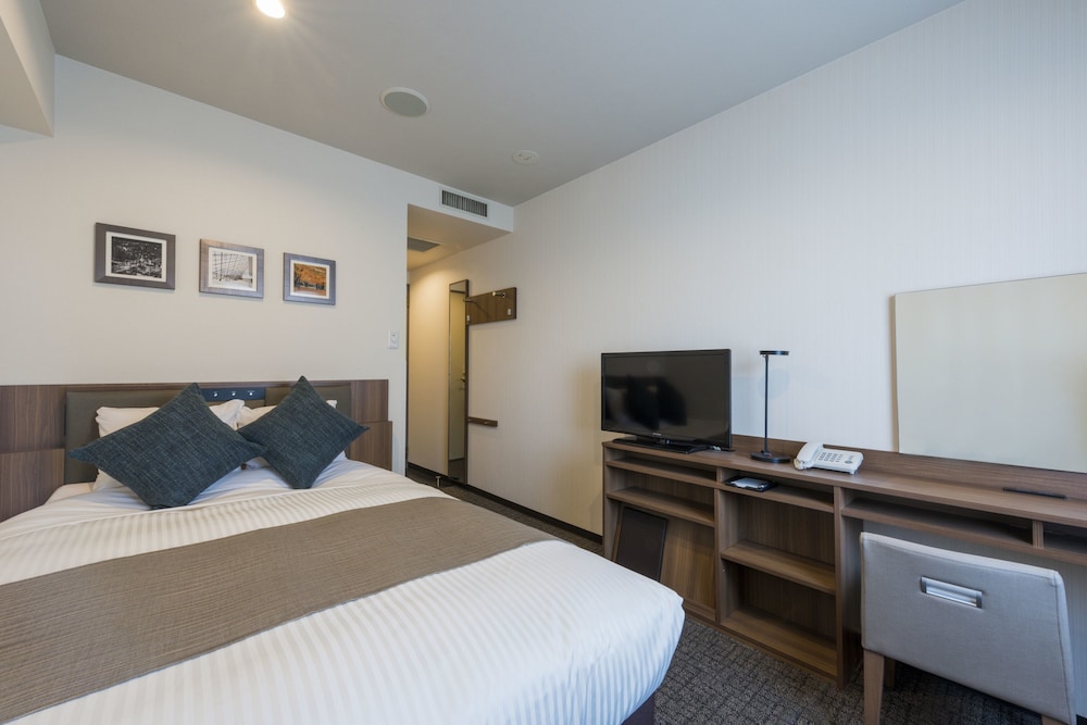 ROOM, DOUBLE BED, SMOKING