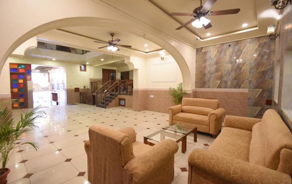 Virasat Mahal Heritage Hotel 25/33