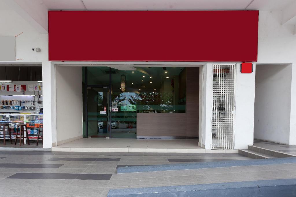 Swing & Pillows at PJ21 Petaling Jaya in PETALING JAYA