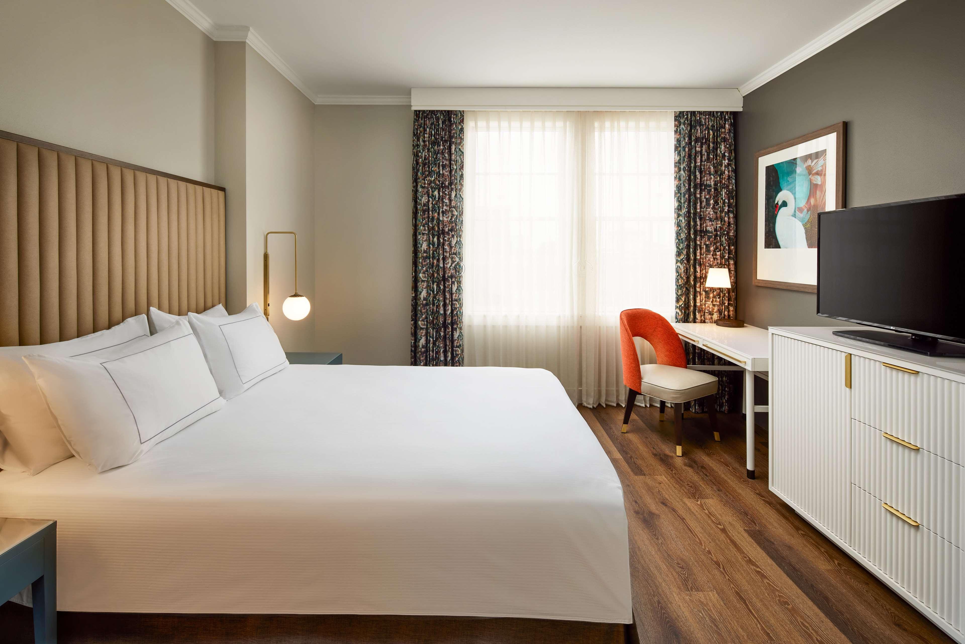 Room, Double Bed, Accessible