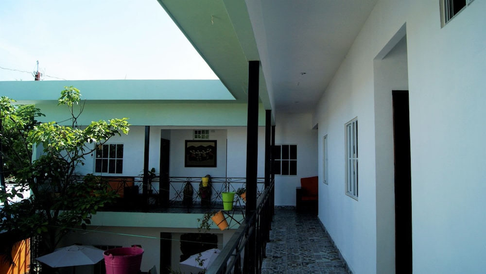 Hotel Rancho Argueta 3/44