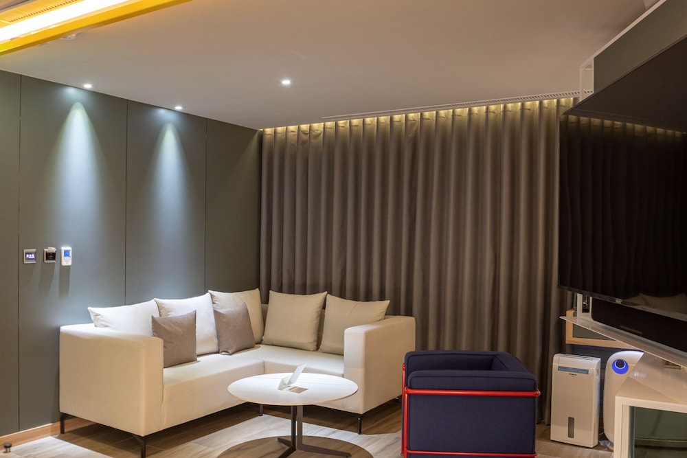 168 Motel Zhongli 2 33/54