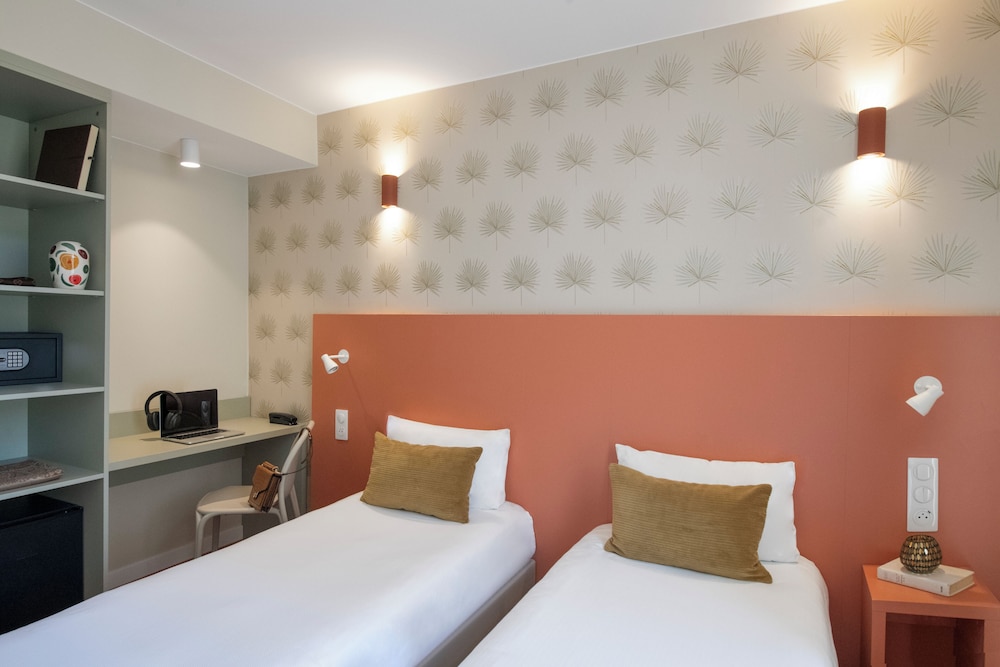 STANDARD, TWIN BEDS
