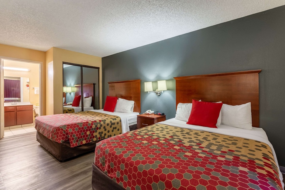 Econo Lodge Gallup West 10/24