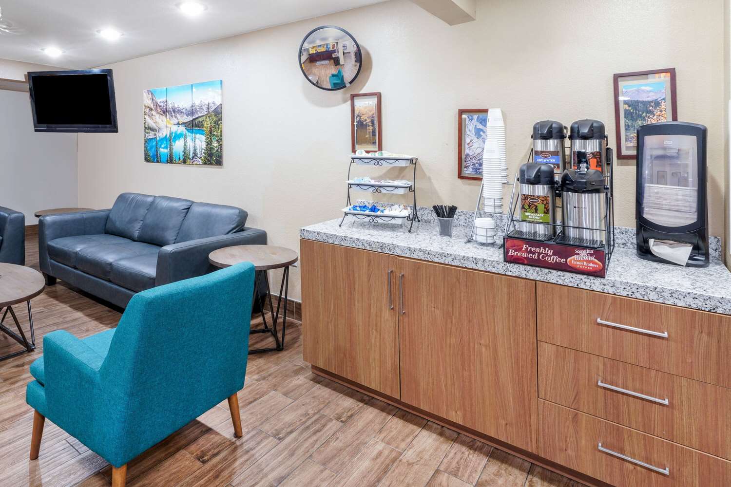 Days Inn and Suites by Wyndham Greeley 11/19