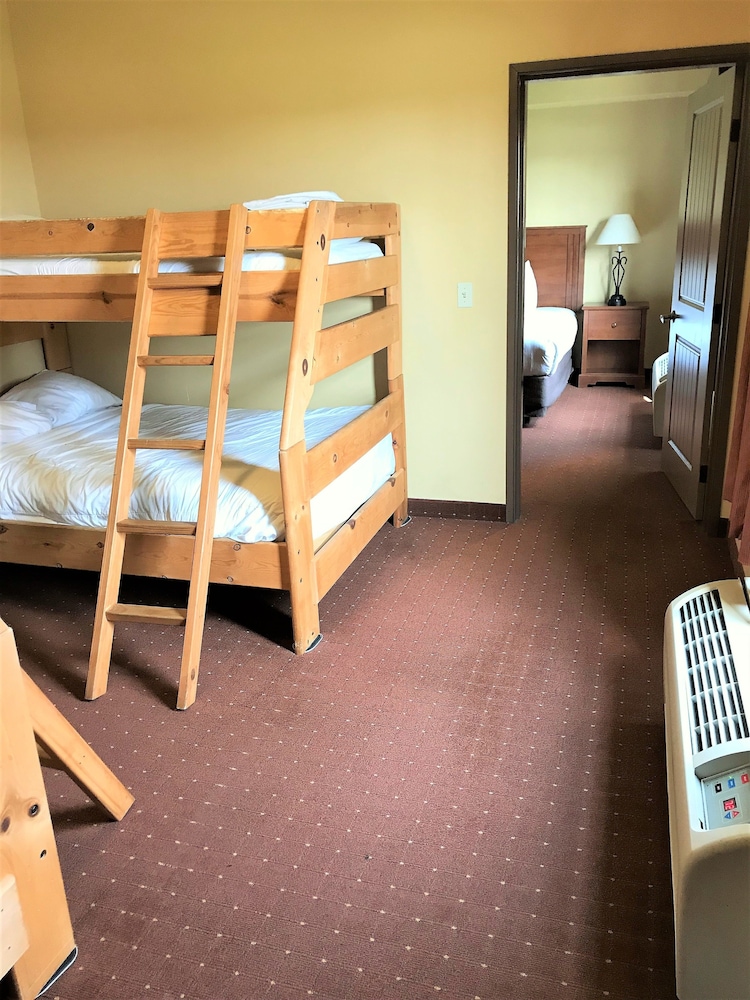 AmericInn by Wyndham Fargo Medical Center 22/59