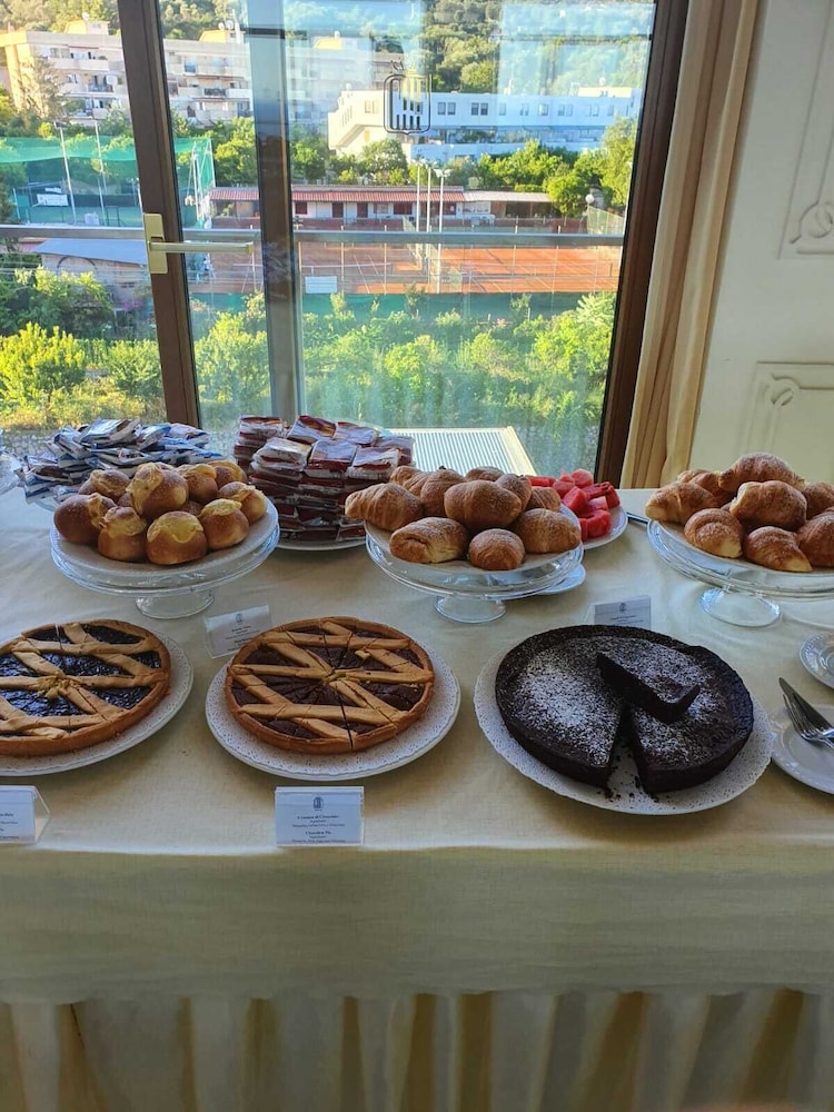 Grand Hotel Flora Sorrento 48/64