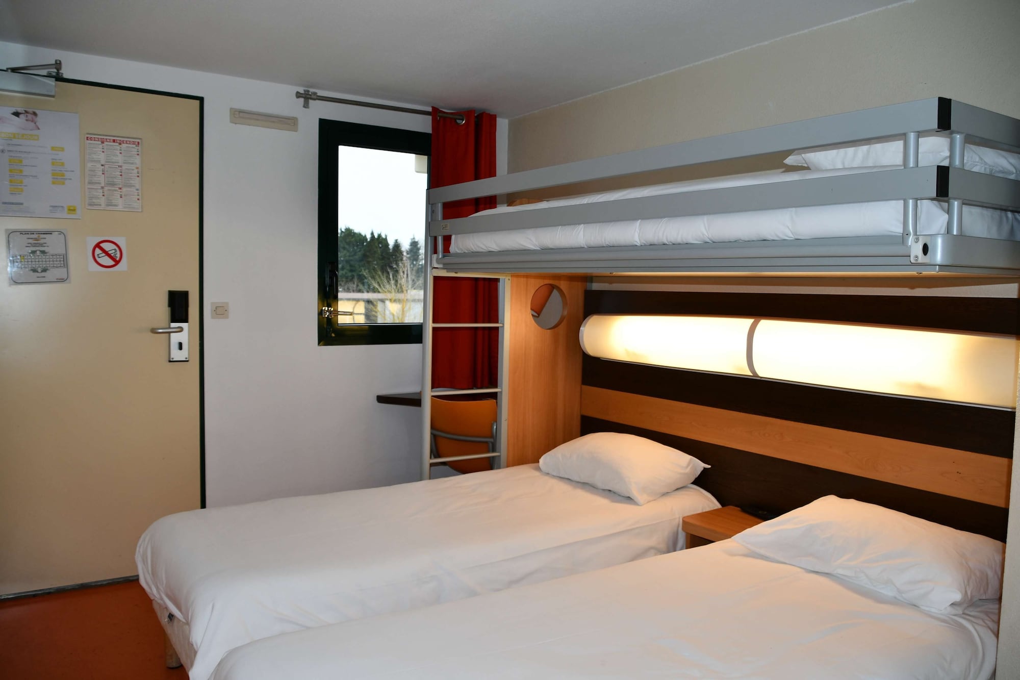 Standard, 3 Beds