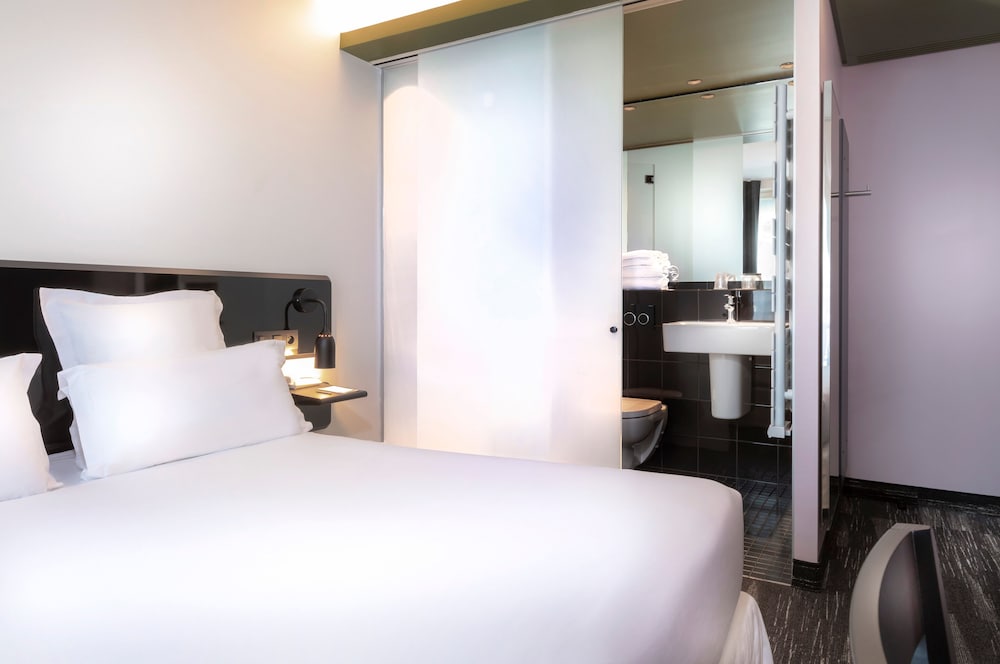 COMFORT, DOUBLE BED