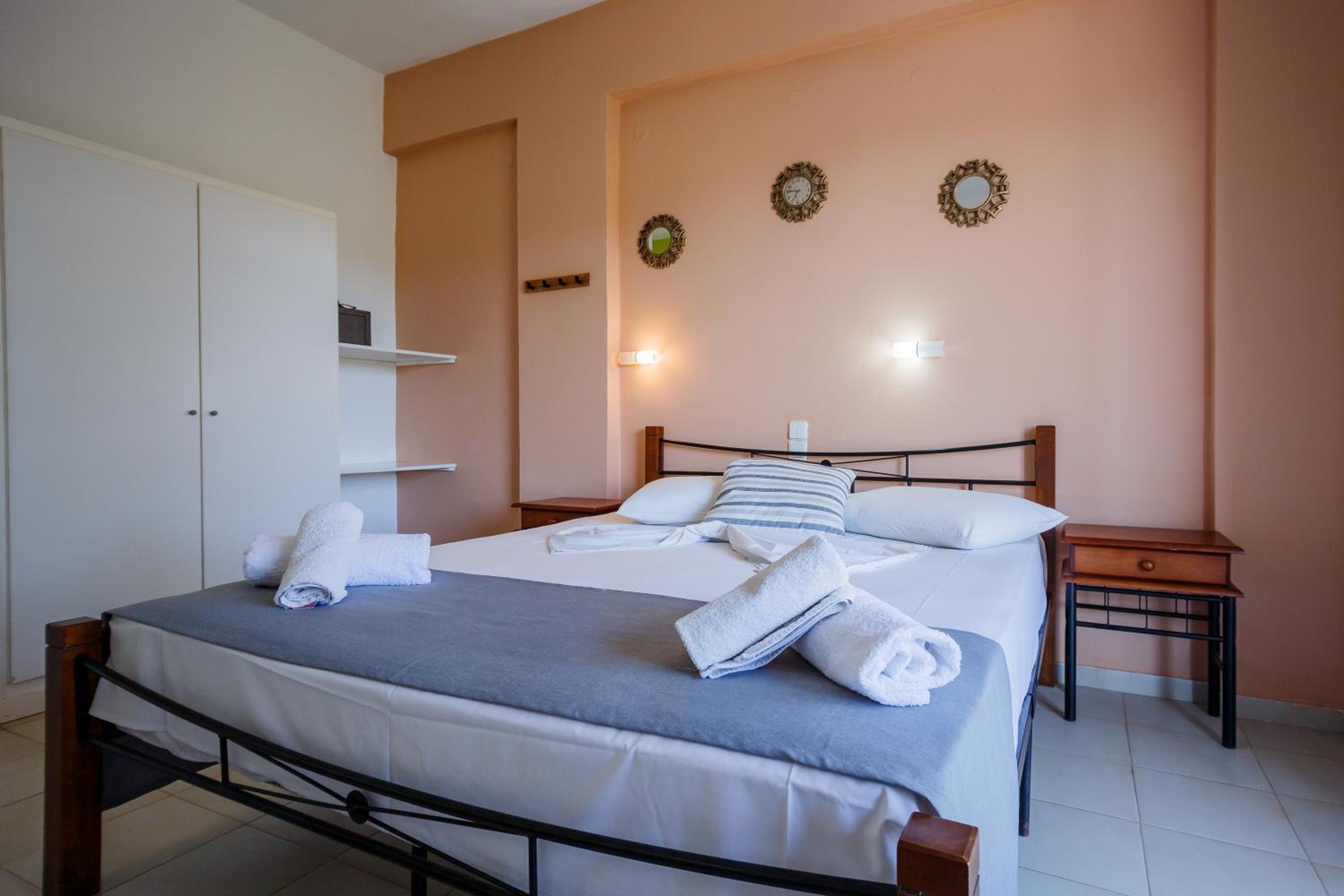 Kyprianos Aparthotel 20/60