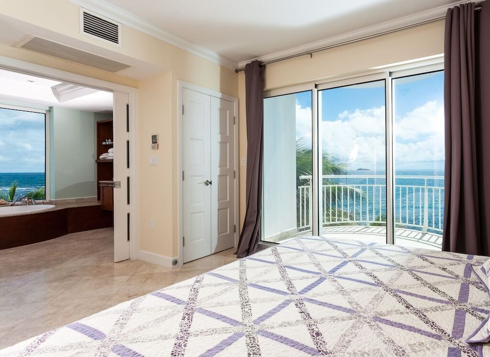 Oyster Bay Beach Resort 3/48