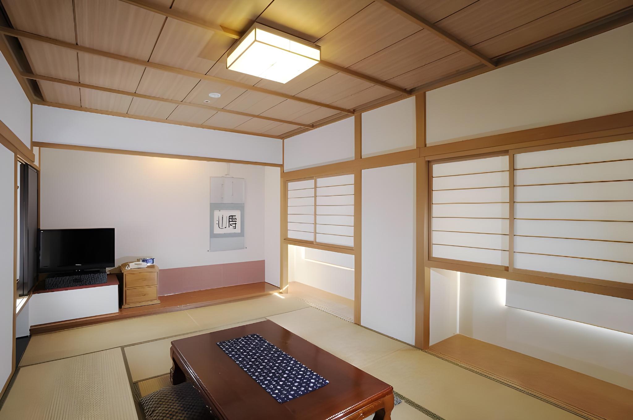 Room, 4 Beds