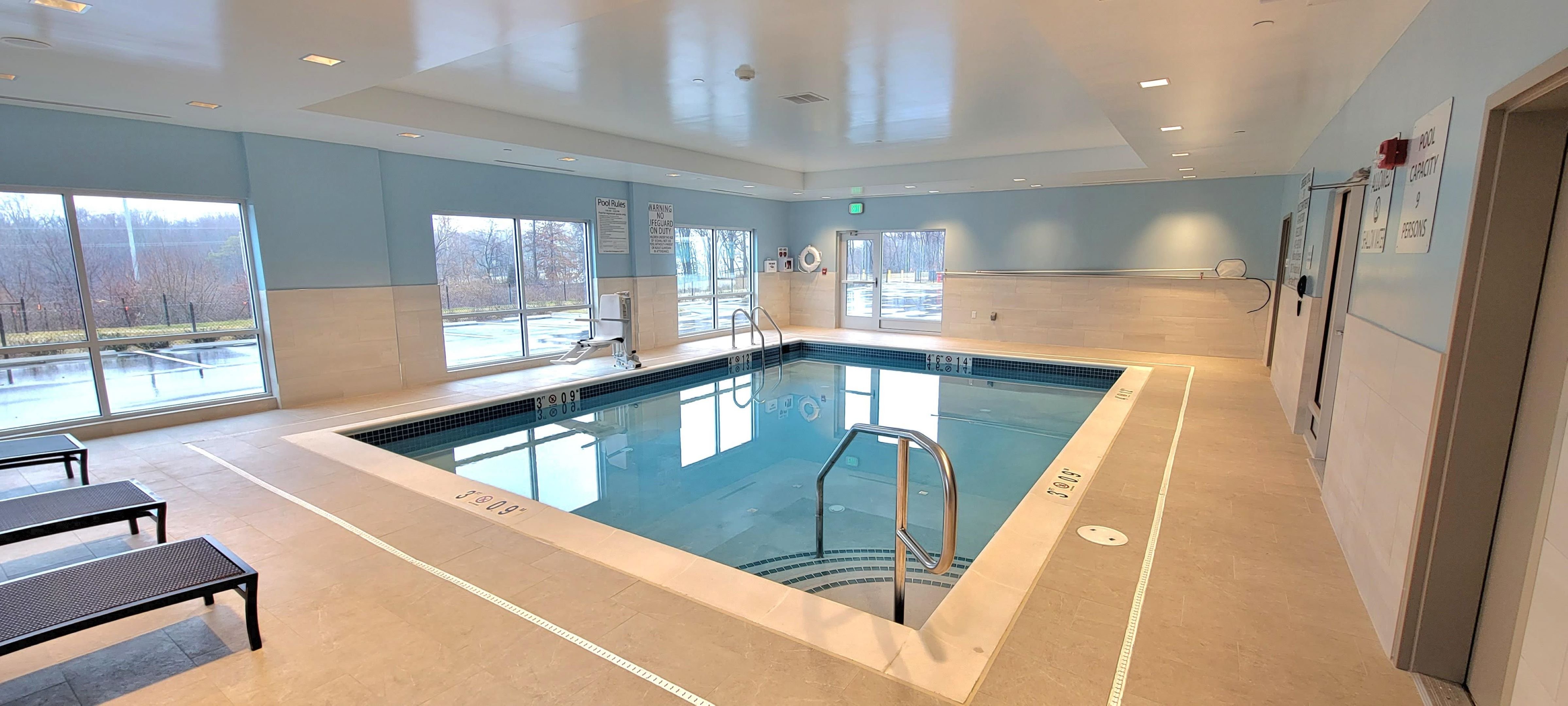 Holiday Inn Express White Marsh 28/59
