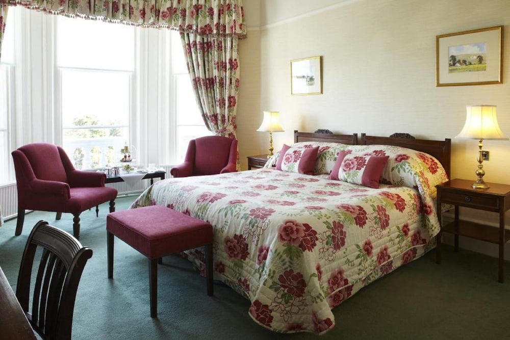 Grand Hotel Eastbourne 18/74