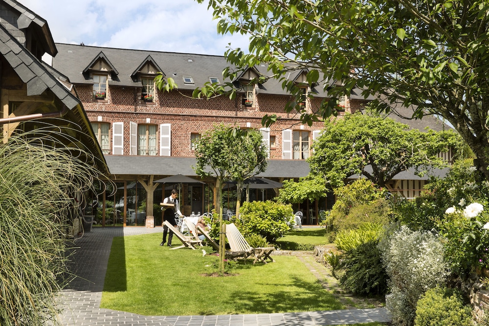 Auberge De La Source 64/69