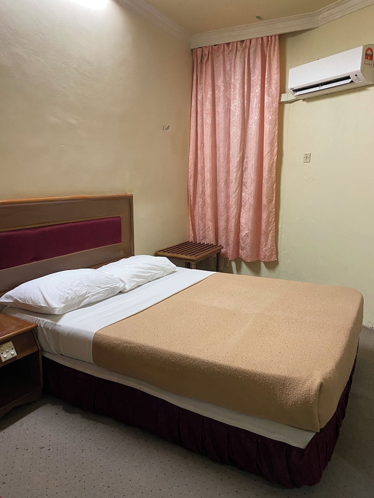 STANDARD, DOUBLE BED, NO WINDOW