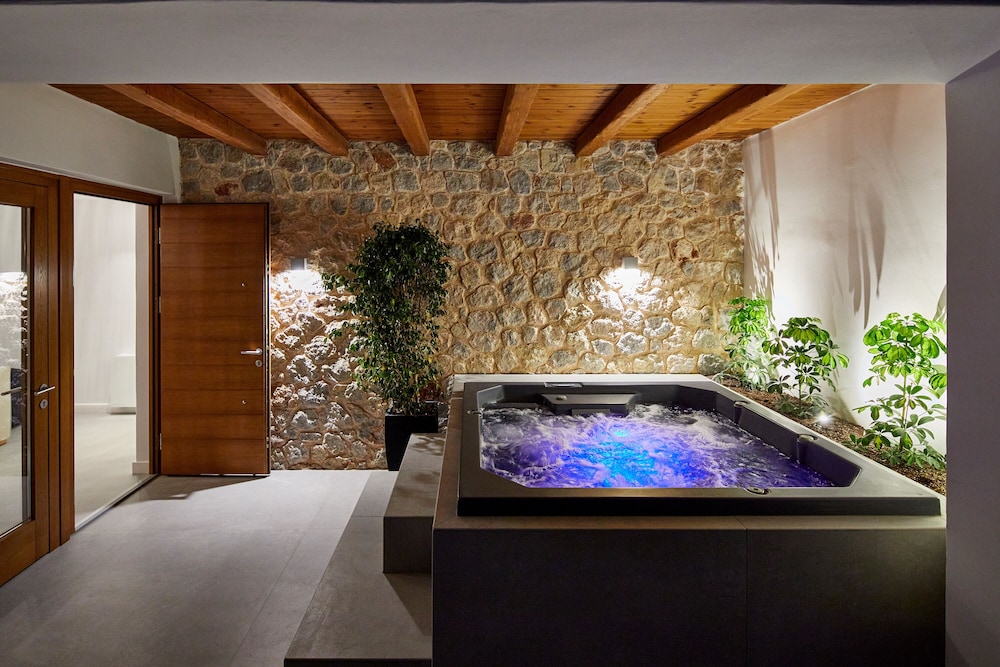 Kamini Santorini Luxury Villas 19/50