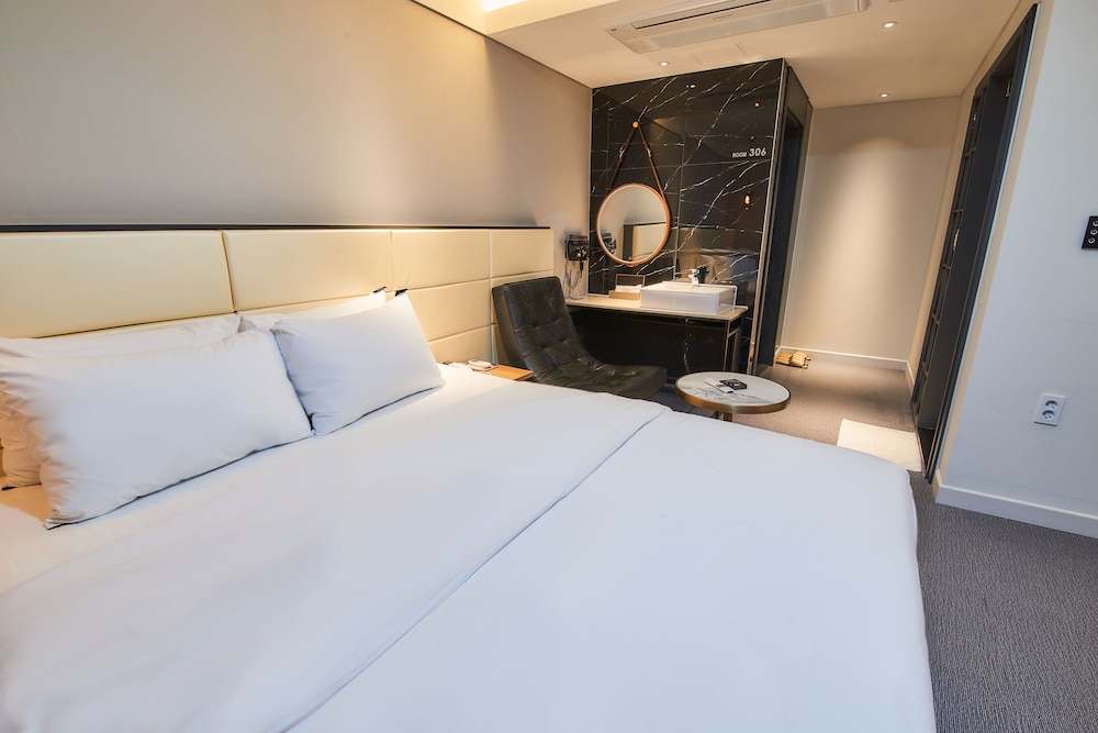 西In酒店(West In Hotel) 图片3