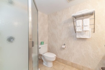 Bellissimo Hotel, Trademark by Wyndham Near Foxwoods Casino 53/53