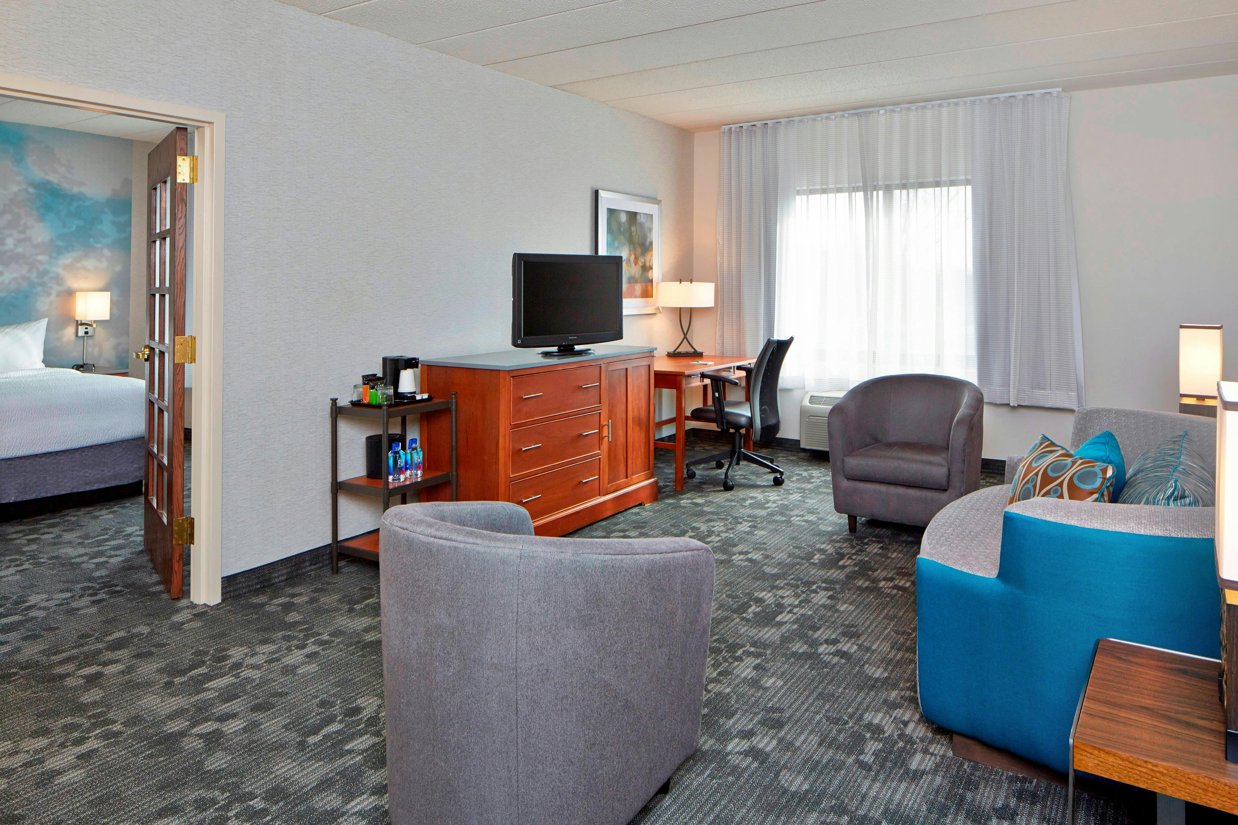 Courtyard By Marriott Bloomington By Mall Of America 23/38