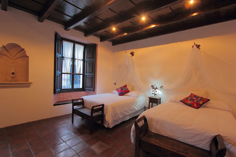 Hotel Monasterio 41/65