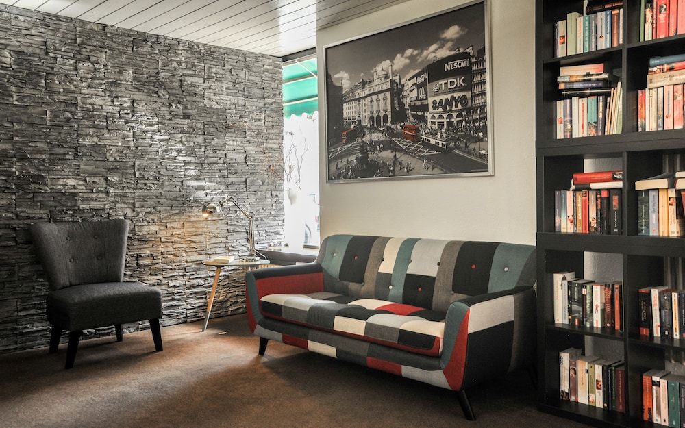 City Hotel Fellbach 24H CHECK-IN 21/26