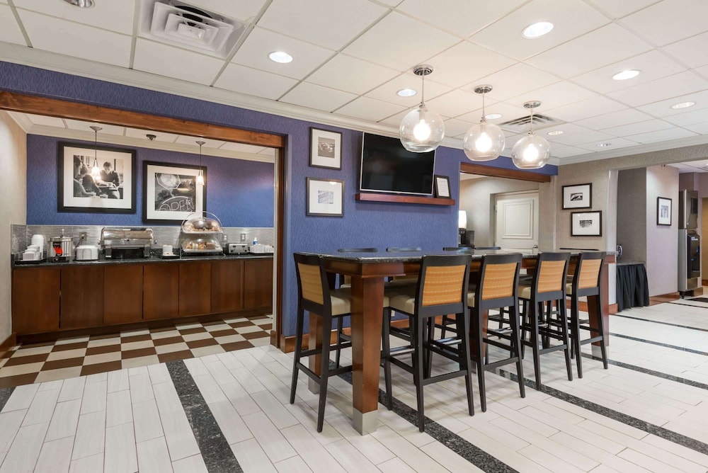 Wingate by Wyndham Springfield 45/60