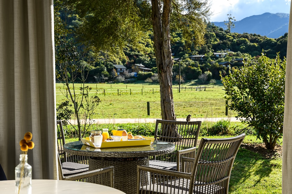 ABEL TASMAN LODGE 46/62