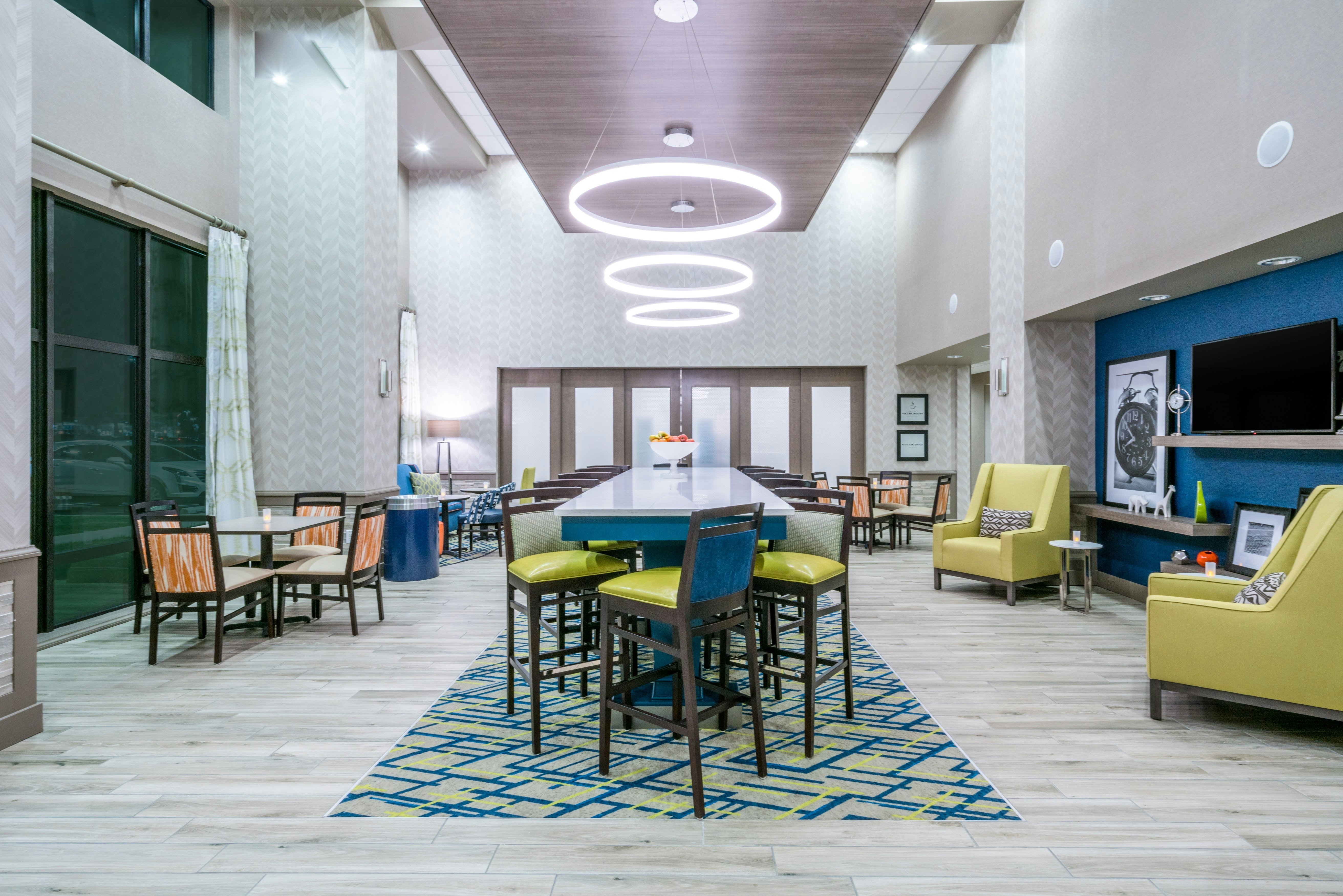 Hampton Inn & Suites Glenarden/Washington DC 30/40