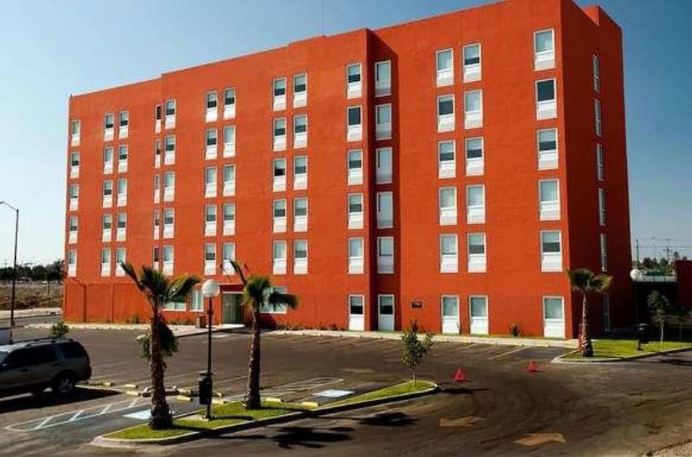 Hotel Tecnologico Norte 1/22
