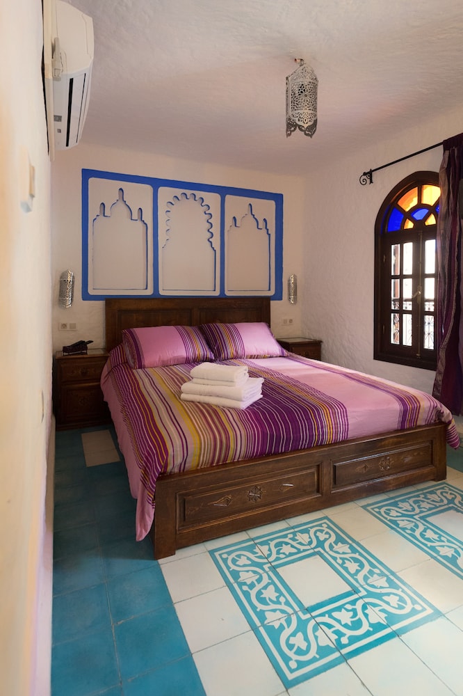 Riad Gharnata 23/82