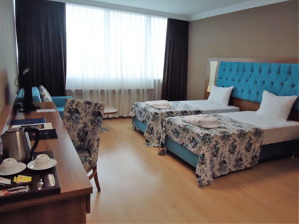 Golden Lounge Hotel 14/42