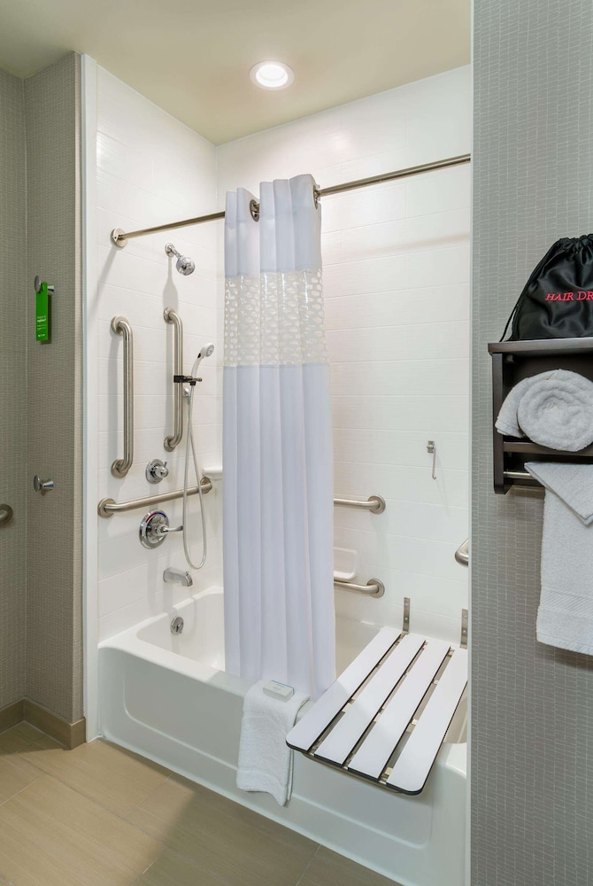 Hampton Inn Suites Portland Vancouver 18/49
