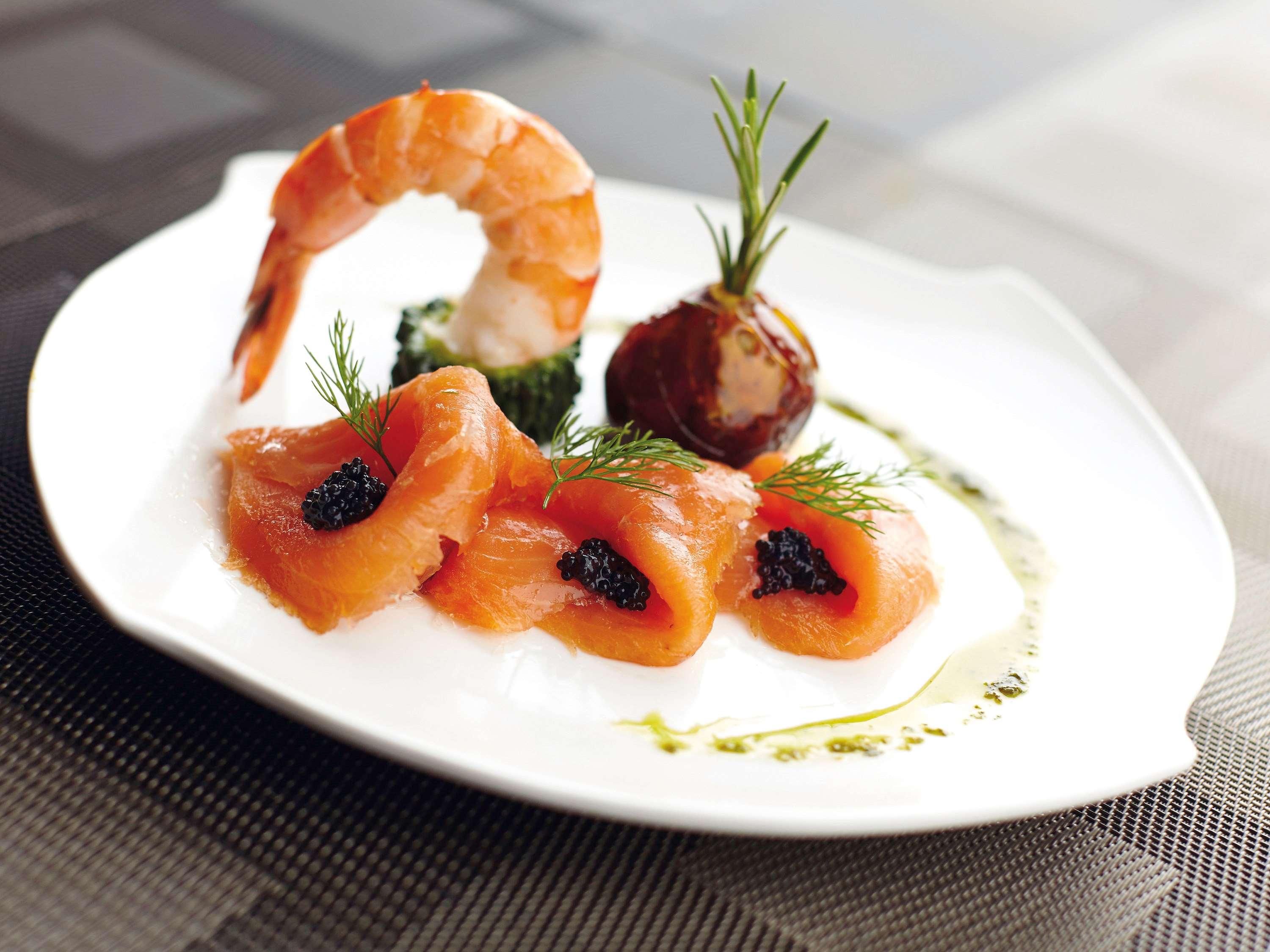 MOVENPICK HOTEL AND RESIDENCE HAJAR TOWER