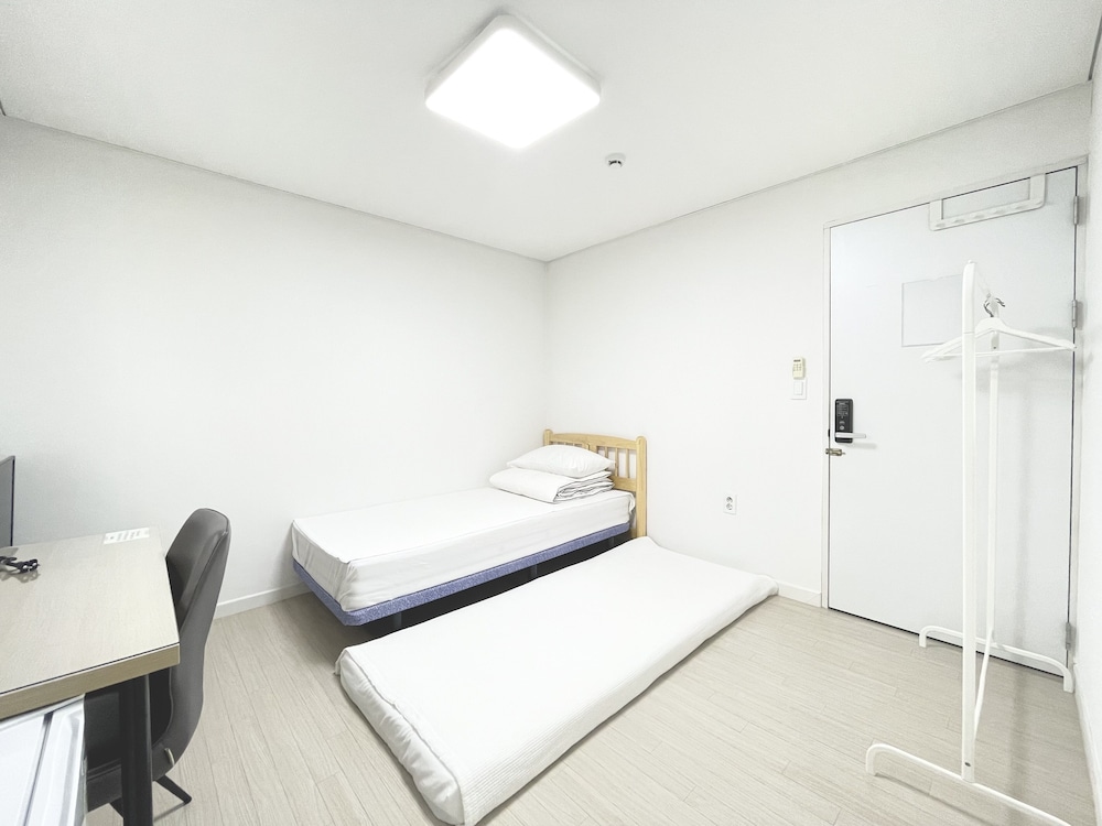 Airport Guesthouse Ko-In 20/45