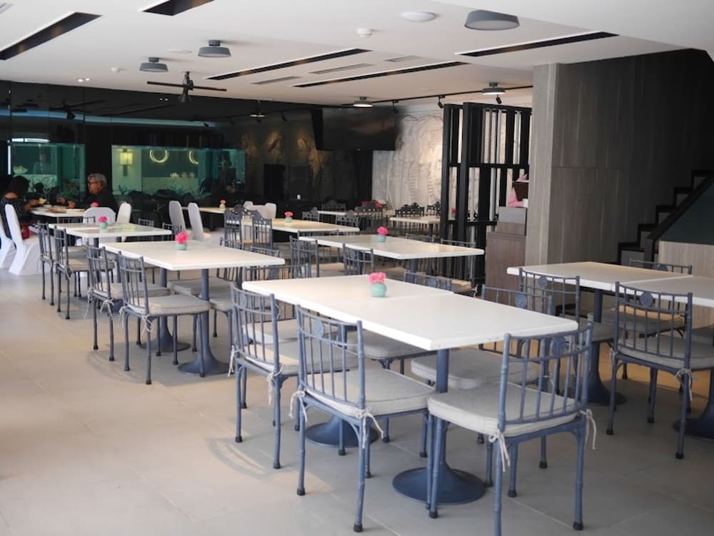 Pearl Hotel Phuket 49/64