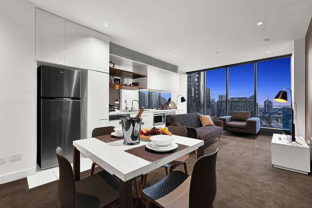 Freshwater Apartments - Corporate Keys 58/71