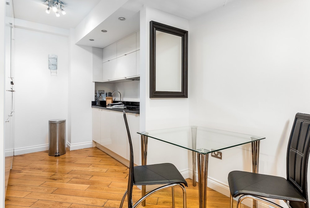 Nell Gwynn House Apartments 49/63