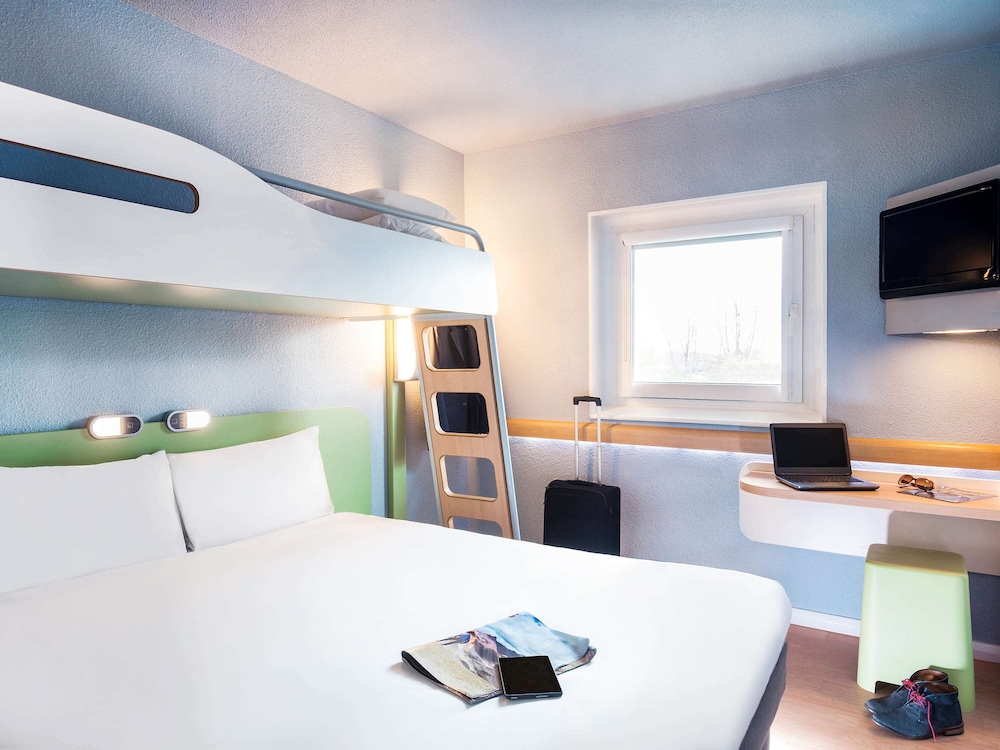 Ibis Budget Cergy Saint-Christophe 11/67